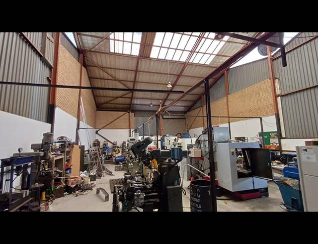 INDUSTRIAL PROPERTY TO RENT IN ROOIHUISKRAAL